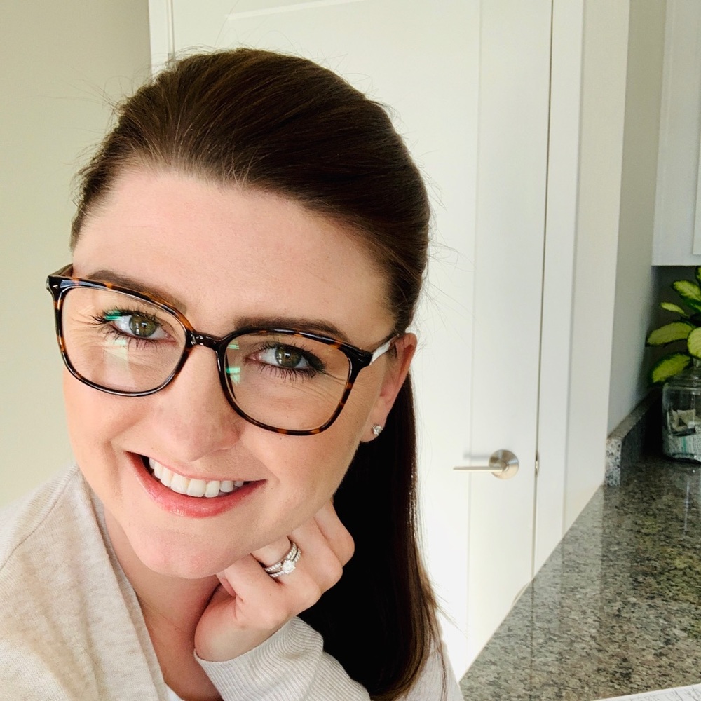 Meet your Posher, Dana